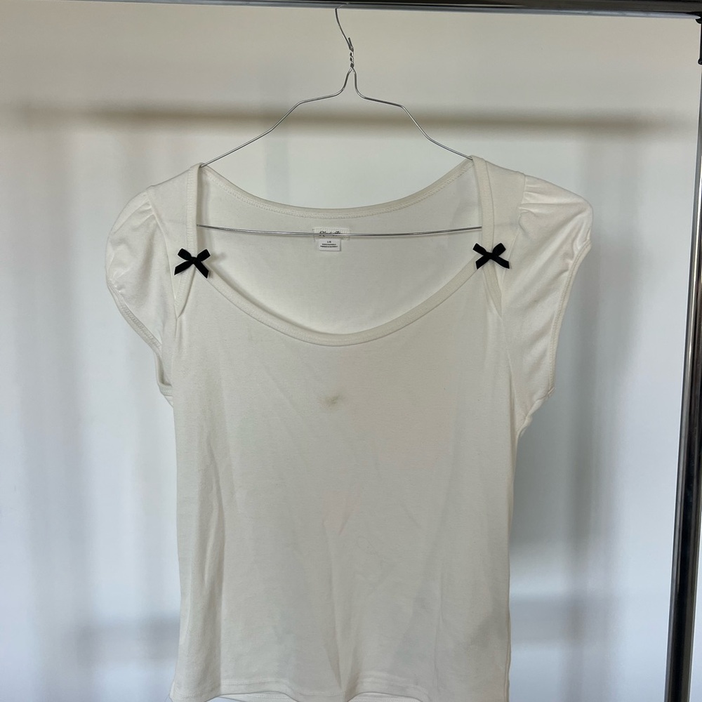 Kimchi Blue Cream Fitted Blouse with Short Sleeves